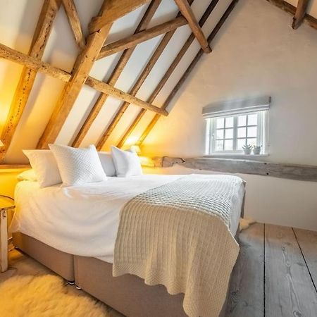 Beekeeper'S Cottage 费克纳姆 外观 照片