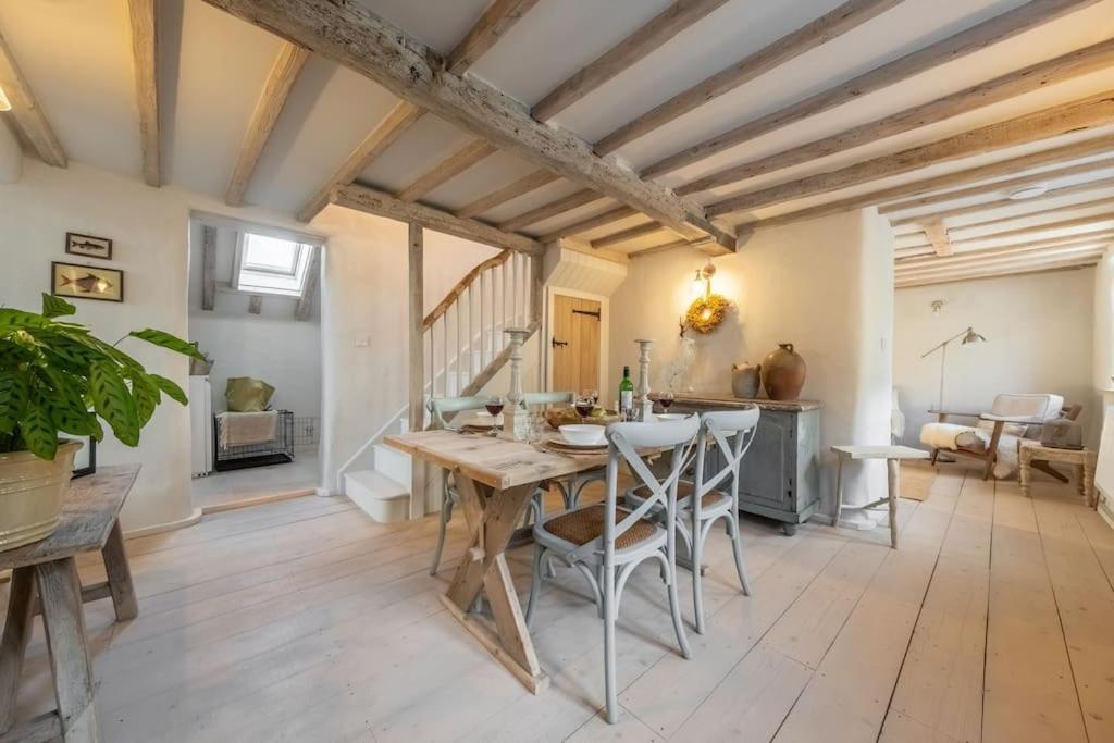 Beekeeper'S Cottage 费克纳姆 外观 照片